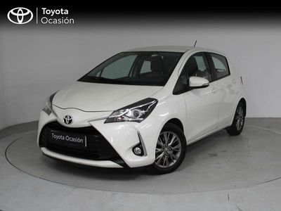 Usado Toyota Yaris Active 111 CV (81 kW) 2019 Blanco Berlina