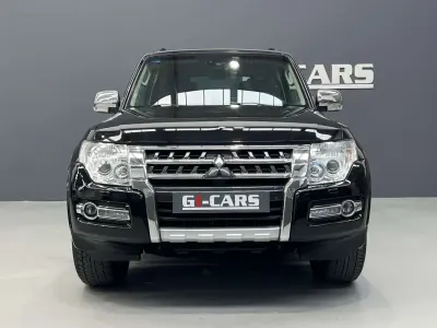 Usado Mitsubishi Montero 200 CV (147 kW) 2015 Negro SUV