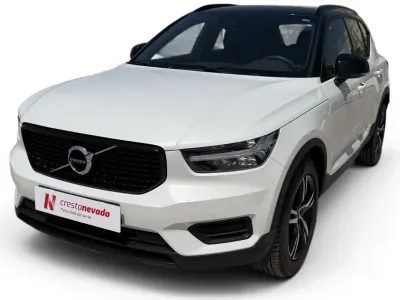 Usado Volvo XC40 R-Design 129 CV (94 kW) 2022 Blanco SUV