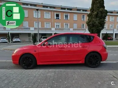 Usado Mazda 3 Active 105 CV (77 kW) 2007 Rojo Berlina