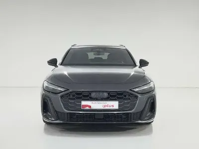 Usado Audi A5 Ambiente 299 CV (219 kW) 2025 Negro Familiar