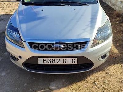 Gris / plata Usado 2008 Ford Focus Titanium Berlina | 3600 € (Precio justo)