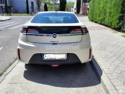 Usado Opel Ampera Excellence 150 CV (110 kW) 2012 Blanco Utilitario