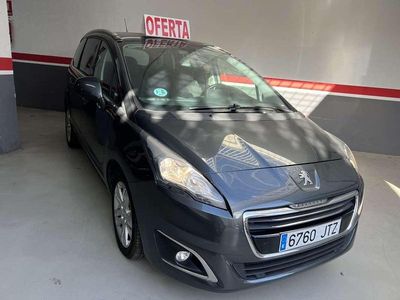 Usado Peugeot 5008 Style 120 CV (88 kW) 2016 Azul Monovolumen