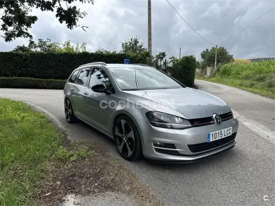 Usado VW Golf VII Advance 150 CV (110 kW) 2015 Gris / plata Familiar