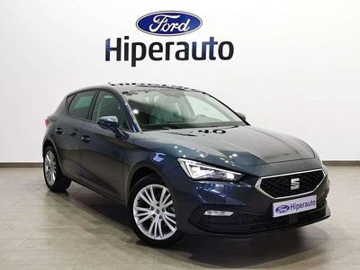 Usado Seat Leon Style 131 CV (96 kW) 2021 Gris Utilitario