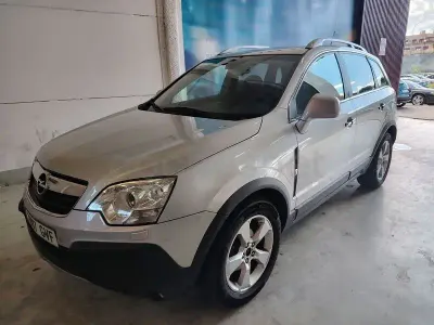 Używany Opel Antara Cosmo 150 KM (110 kW) 2010 Szary SUV