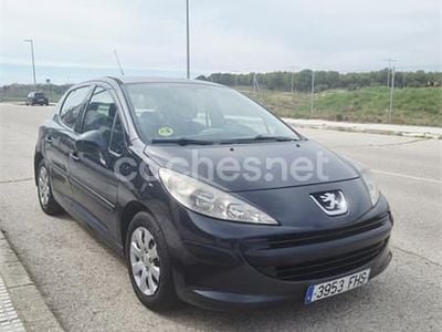 Usado Peugeot 207 70 CV (51 kW) 2006 Negro Berlina