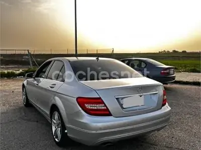 Używany Mercedes C200 Avantgarde 184 KM (135 kW) 2011 Szary Sedan/Limuzyna