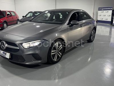 Usado Mercedes A180 116 CV (85 kW) 2022 Gris / plata Berlina