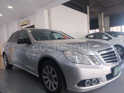 Gris / plata Usado 2010 Mercedes E220 Avantgarde Berlina | 16.900 €