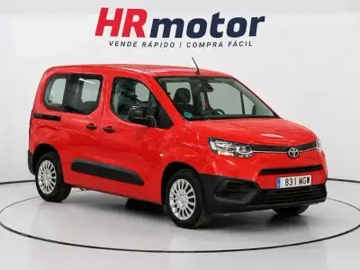 Occasion Toyota Proace City Active 131 PK (96 kW) 2023 Rood MPV