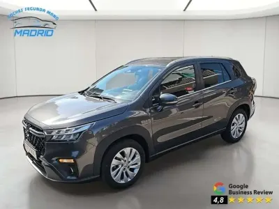 Usado Suzuki SX4 S-Cross Comfort 129 CV (94 kW) 2024 Gris / plata SUV
