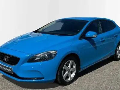 Usado Volvo V40 Kinetic 101 CV (74 kW) 2013 Azul Berlina