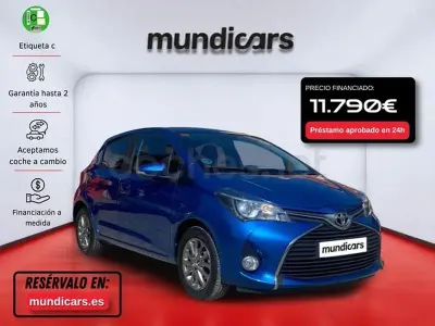 Usado Toyota Yaris Active 100 CV (73 kW) 2017 Azul Berlina