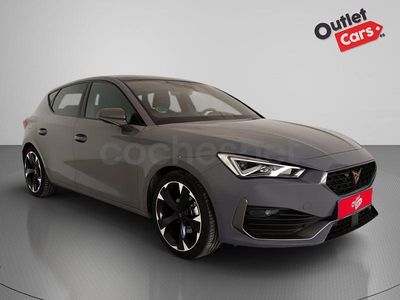 Usado Cupra Leon 150 CV (110 kW) 2024 Gris / plata Berlina