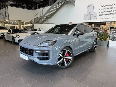 Usado Porsche Cayenne Turbo E-Hybrid 740 CV (544 kW) 2024 Gris SUV