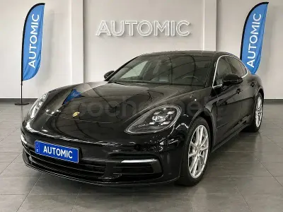 Usado Porsche Panamera 4 Sport Turismo 462 CV (339 kW) 2018 Negro Familiar