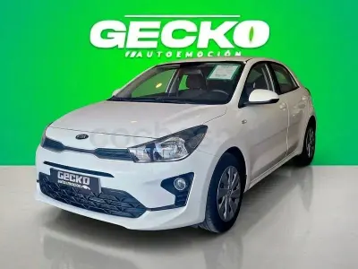 Usado Kia Rio 84 CV (61 kW) 2021 Blanco Berlina