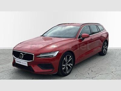 Usado Volvo V60 Core 197 CV (144 kW) 2025 Rojo Familiar
