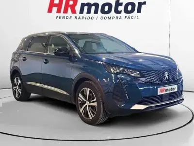 Usado Peugeot 5008 Allure 132 CV (97 kW) 2024 Azul SUV