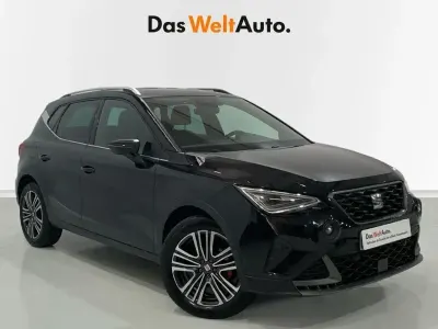 Usado Seat Arona FR 116 CV (85 kW) 2024 Negro SUV
