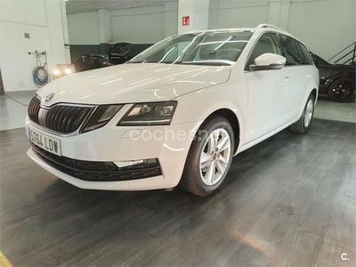 Blanco Usado 2020 Skoda Octavia Style Familiar | 13.499 € (Precio justo)