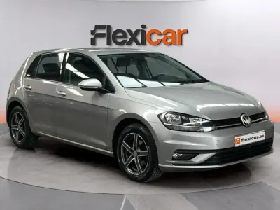 Usado VW Golf VII Advance 116 CV (85 kW) 2018 Gris Berlina