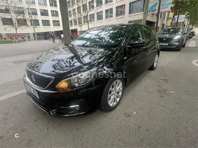 Usado Peugeot 308 Style 130 CV (95 kW) 2018 Negro Berlina
