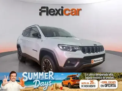 Usado Jeep Compass Trailhawk 240 CV (176 kW) 2022 Gris SUV