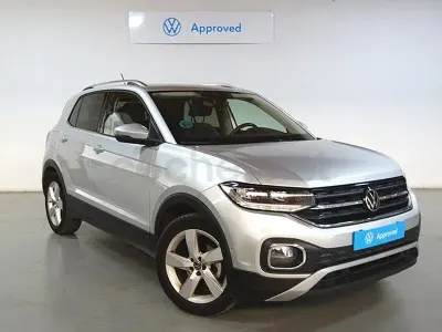 Usado VW T-Cross Sportline 110 CV (80 kW) 2022 Gris / plata SUV