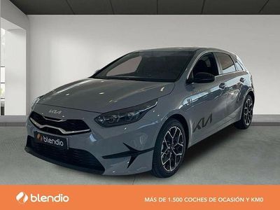 Usado Kia Ceed Style 100 CV (73 kW) 2025 Gris Utilitario