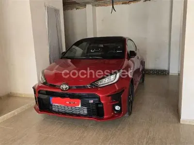 Usado Toyota Yaris 261 CV (191 kW) 2024 Rojo Utilitario