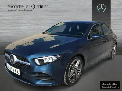 Usado Mercedes A200 AMG line 163 CV (119 kW) 2021 Azul Berlina