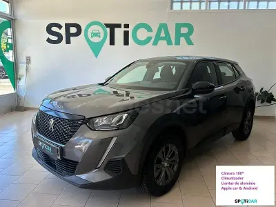 Usado Peugeot 2008 Active 110 CV (80 kW) 2022 Gris / plata SUV