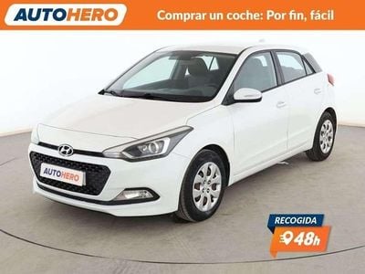 Usado Hyundai i20 84 CV (61 kW) 2017 Blanco Utilitario