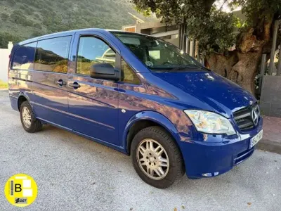 Usado Mercedes Vito 136 CV (100 kW) 2011 Azul Van