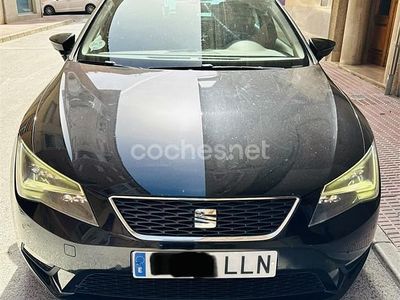 Usado Seat Leon Ecomotive 105 CV (77 kW) 2014 Negro Berlina