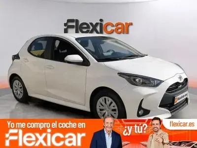 Usado Toyota Yaris Edition 125 CV (91 kW) 2023 Blanco Utilitario