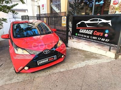 Granate Usado 2015 Toyota Aygo X-play Utilitario | 7300 € (Precio justo)