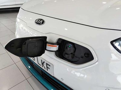 Blanco Usado 2020 Kia e-Niro SUV | 20.490 € (Precio justo)