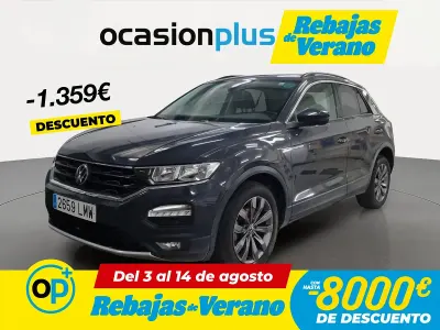 Usado VW T-Roc Advance 110 CV (80 kW) 2021 Gris SUV