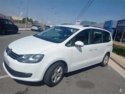 Begagnad VW Sharan Advance 140 HK (102 kW) 2014 Vit Minibuss