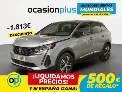 Usado Peugeot 3008 Allure 136 CV (100 kW) 2024 Gris SUV