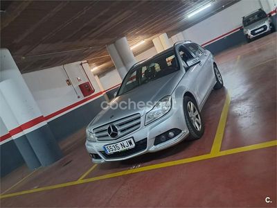 Usado Mercedes C200 Elegance 136 CV (100 kW) 2012 Gris / plata Familiar