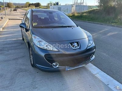 Usado Peugeot 207 Sport 90 CV (66 kW) 2007 Gris / plata Berlina