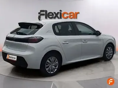 Usado Peugeot 208 Active 100 CV (73 kW) 2021 Blanco Utilitario