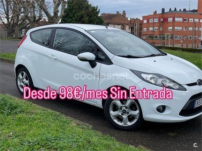 Blanco Usado 2010 Ford Fiesta Titanium Berlina | 4990 € (Un poco caro)