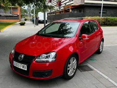 Usado VW Golf V GT 140 CV (102 kW) 2007 Rojo Berlina