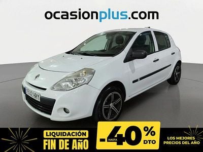 Blanco Usado 2013 Renault Clio IV Collection Utilitario | 6590 € (Precio justo)